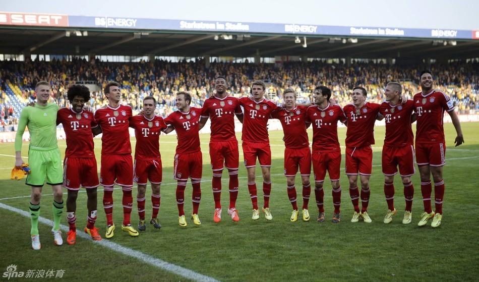 门将成最大主角，连续神扑吓傻对手