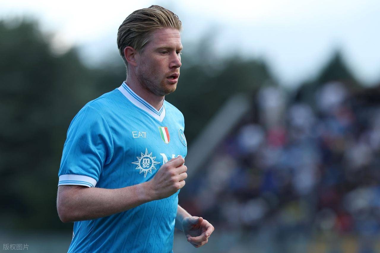 恩里克：大巴黎展现出高水准，首次看到门将连续4次扑点（恩里克：巴黎展现顶级水准，首次见门将连扑4个点球）