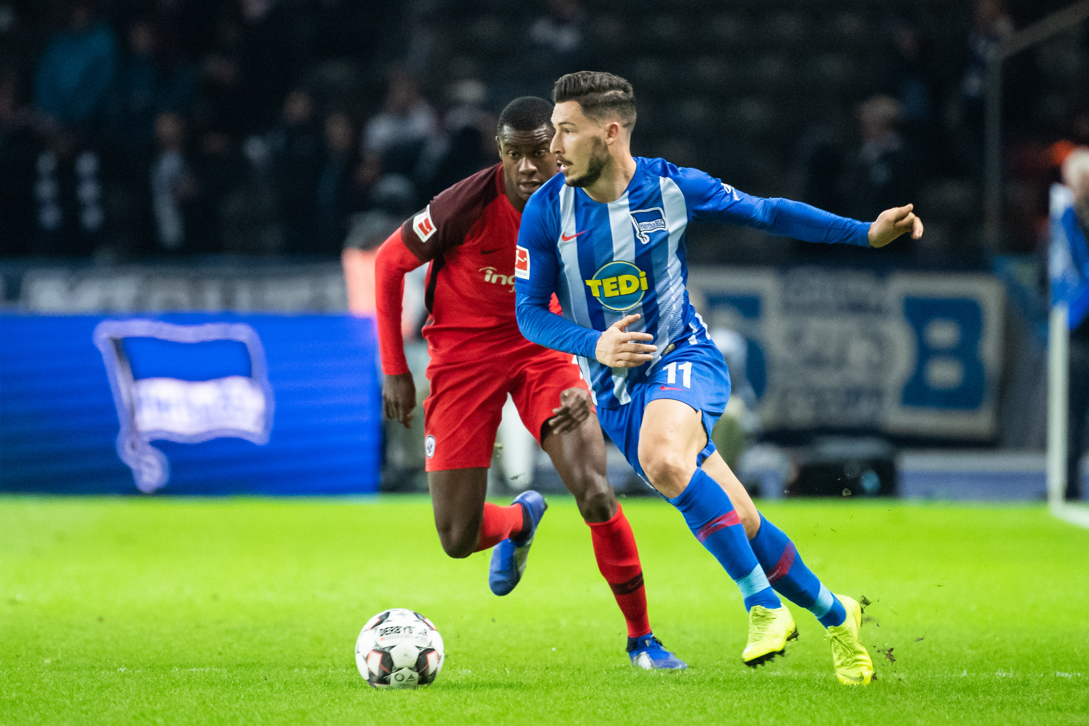 皇马主帅阿隆索发布会解析：维尼修斯状态喜人 青训新星获征召