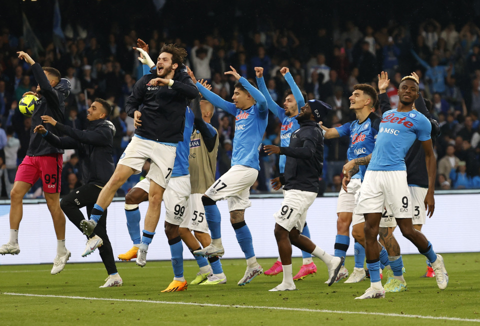 足球报：上海嘉定汇龙将迁至宁波，新赛季目标仍是中甲保级（足球报：上海嘉定汇龙将落户宁波，新赛季仍以中甲保级为目标）