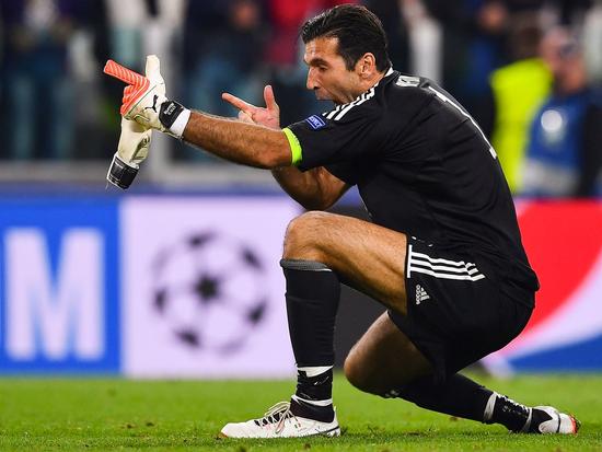 赫拉德-马丁：客战国米是生涯最佳比赛；选18号是因为阿尔巴