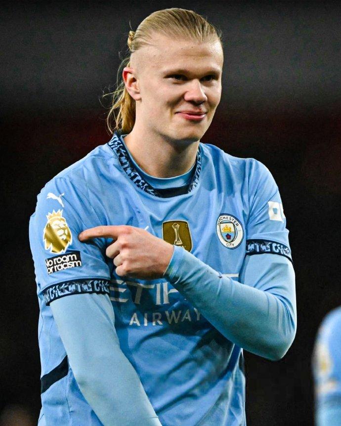 曝由于伊萨克重伤，利物浦冬窗放走萨拉赫的可能性已不大（伊萨克遭重伤，利物浦冬窗放走萨拉赫的概率大幅降低）