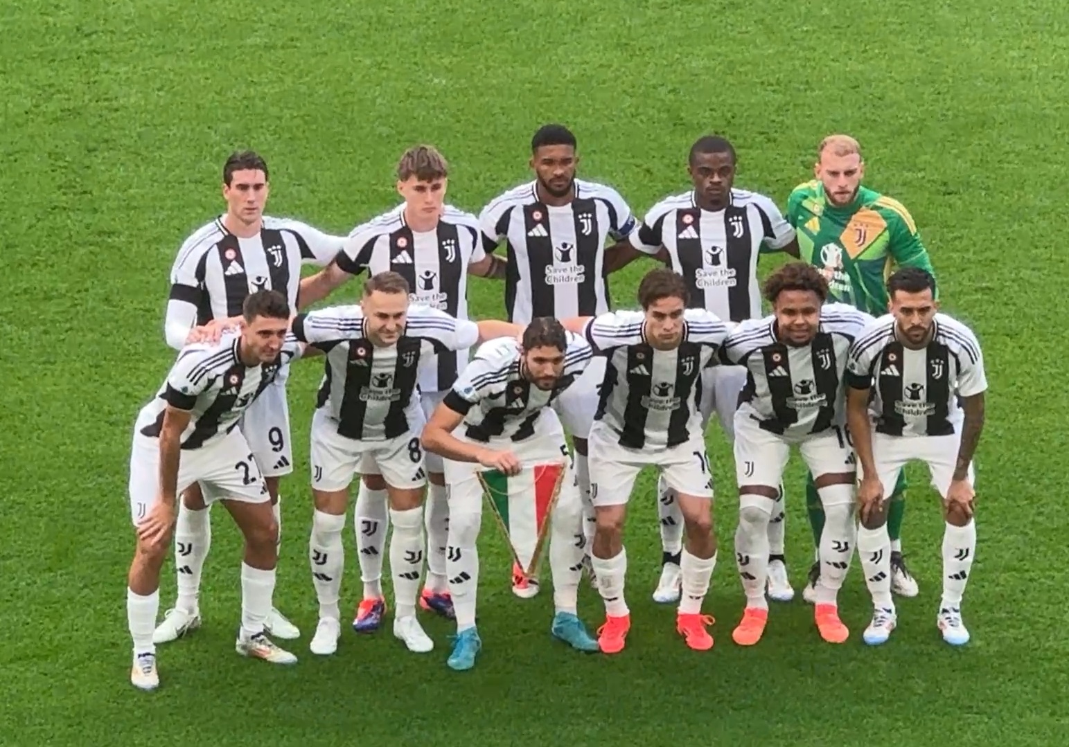 贝林厄姆西甲生涯已10次单场传射，为同期最多（贝林厄姆西甲生涯单场传射已达10次，同期居首）