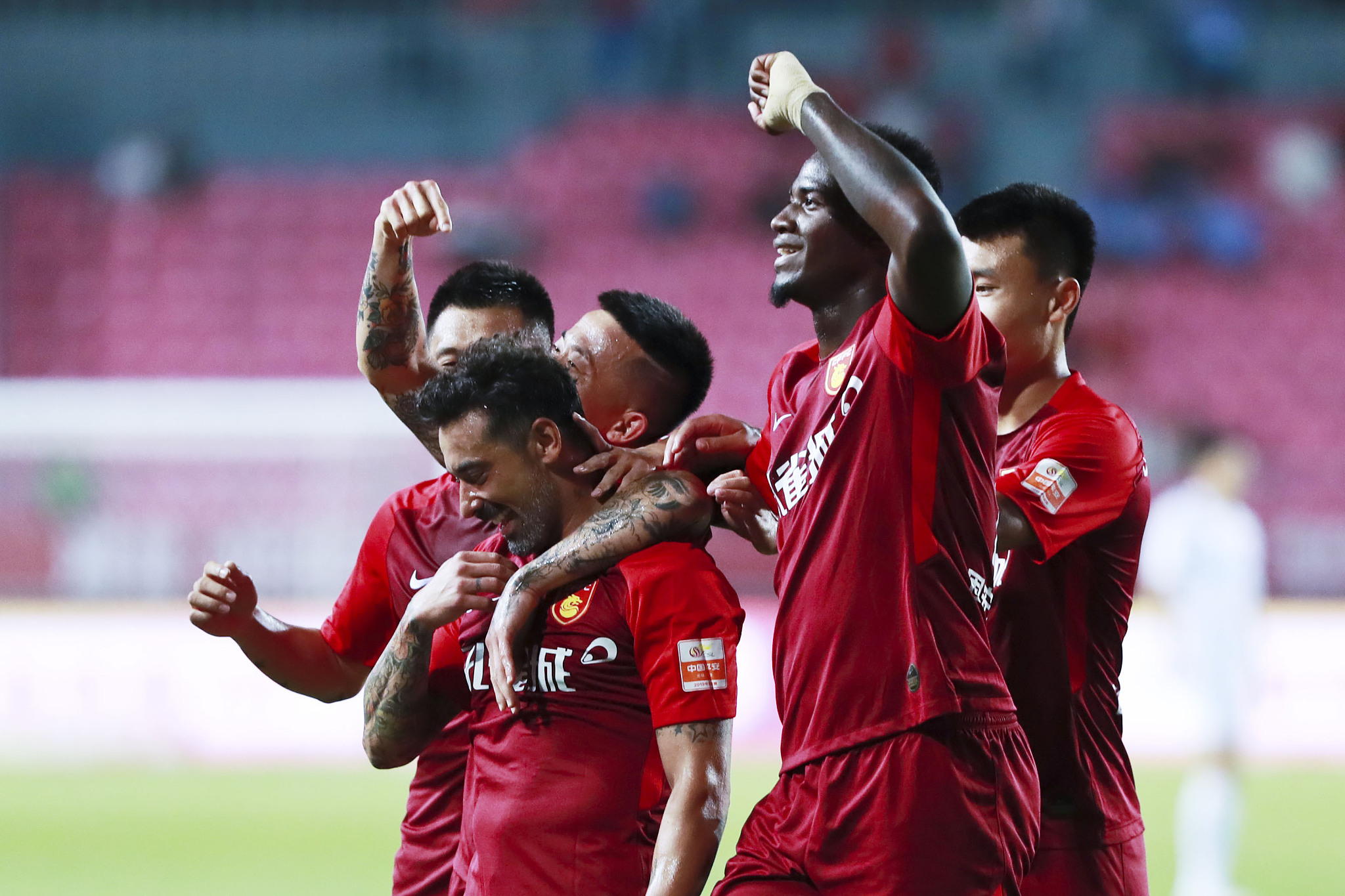 足球足球天才少年迎来国家队首秀，全场最佳