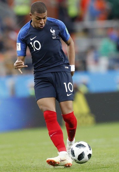 鲁媒：相比外教，韩鹏最大优势是对泰山的信仰以及积累的威望