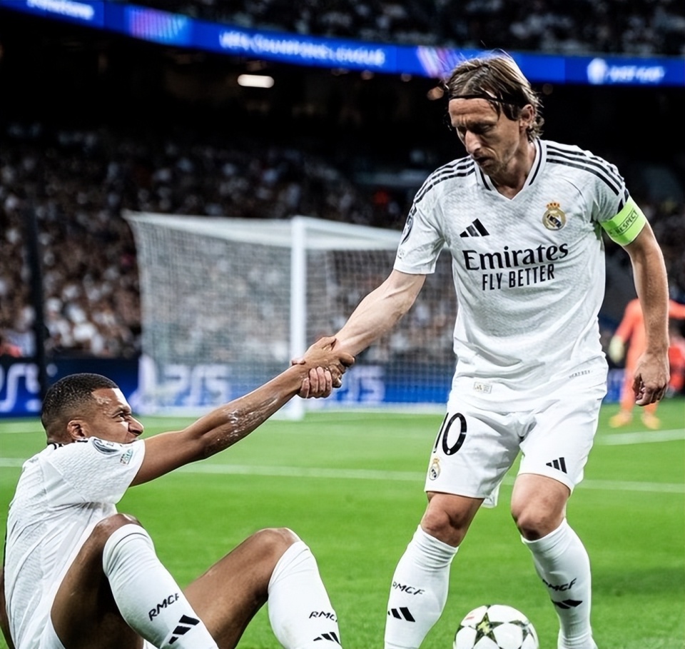 CBA：福建队凭借外援爆发击退深圳