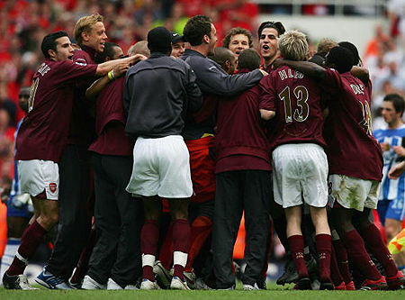 铁锤克星！哈兰德生涯6次对阵西汉姆攻入9球，上赛季打进5球（铁锤帮苦主哈兰德：生涯6战西汉姆斩9球，上赛季收获5球）