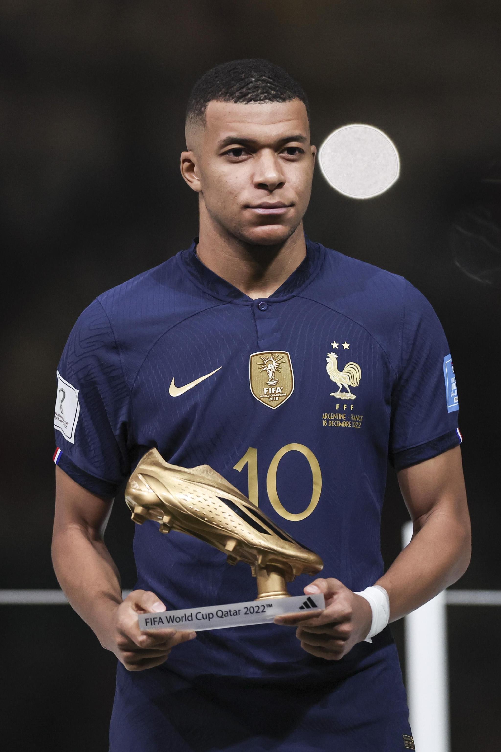 利物浦今日首发平均年龄仅25岁325天，创斯洛特执教时期新低