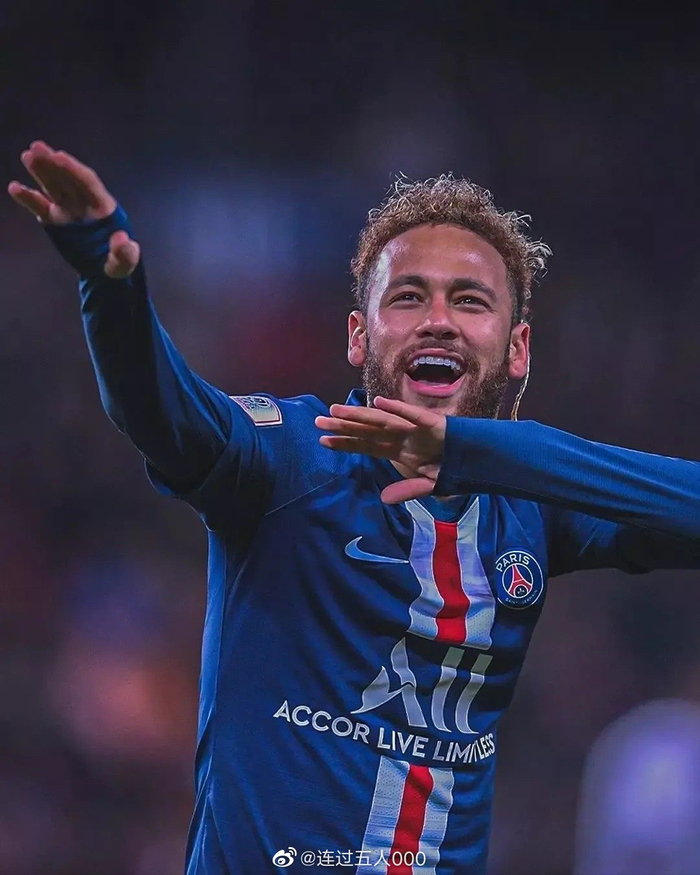 费兰·托雷斯戴帽创生涯新高！巴萨锋线涅槃重生