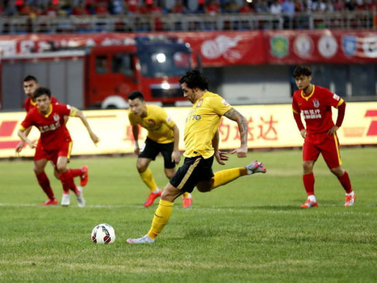 欧塞尔主席周云杰：我想把欧塞尔打造成中国足球出海的桥头堡