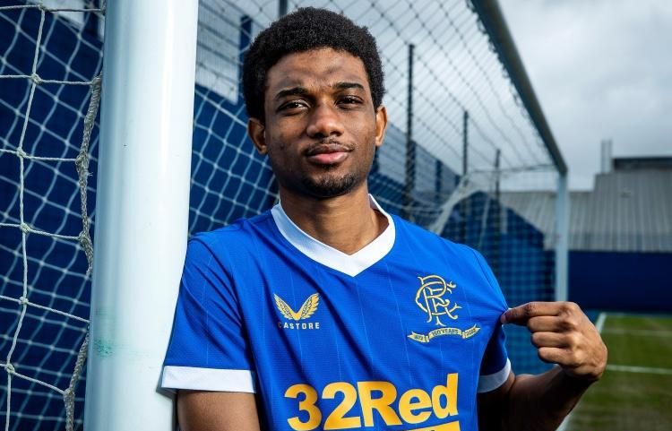 记者：苏亚雷斯可能离开迈阿密回乌拉圭民族，未来几天是关键