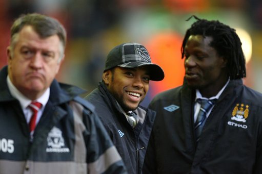 官方：穆西亚拉回归拜仁，并参加了球队今天的合练（拜仁官方：穆西亚拉归队，今日随队合练）